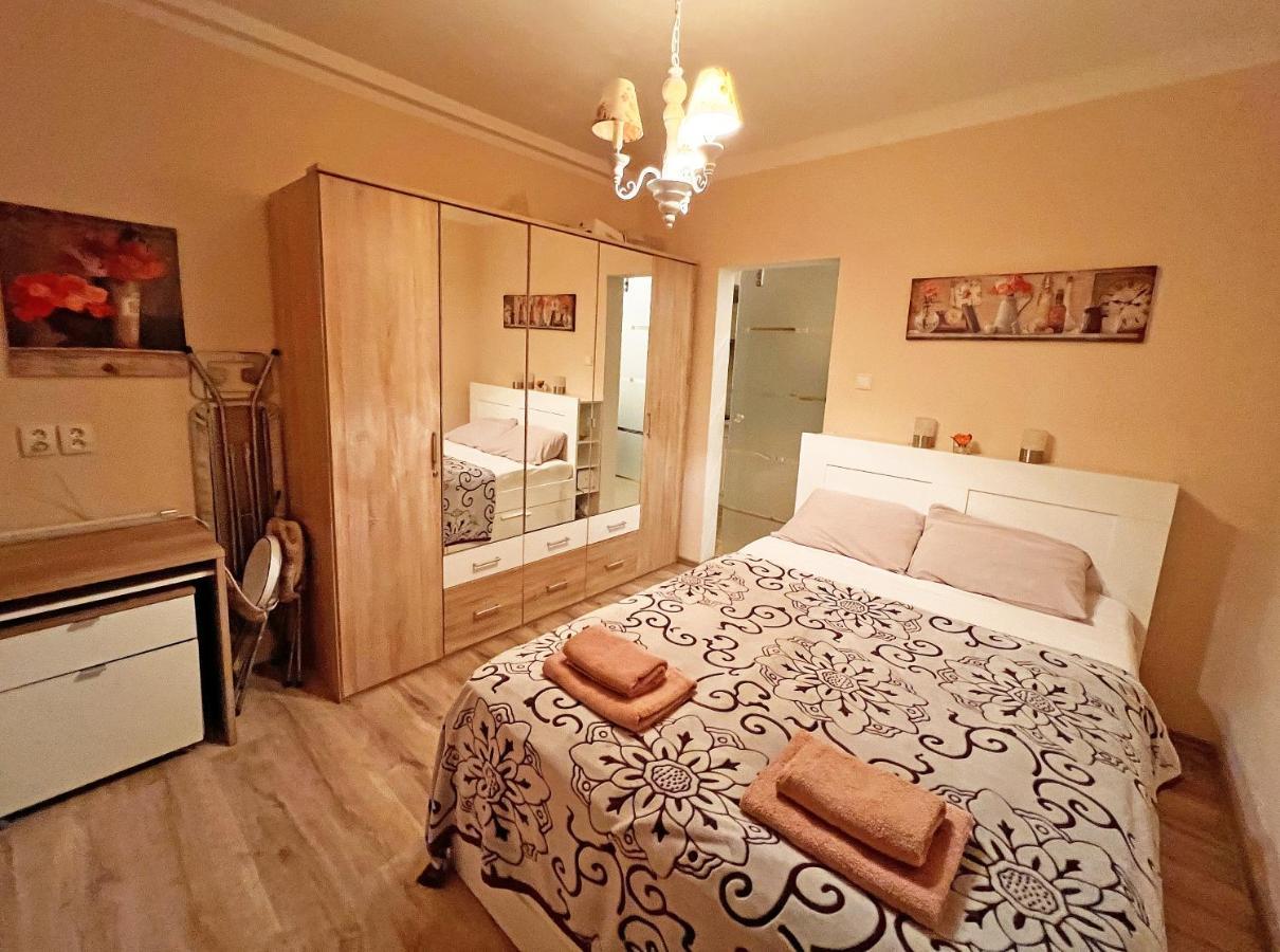 Jurincom Apartments Κάρλοβι Βάρι Εξωτερικό φωτογραφία