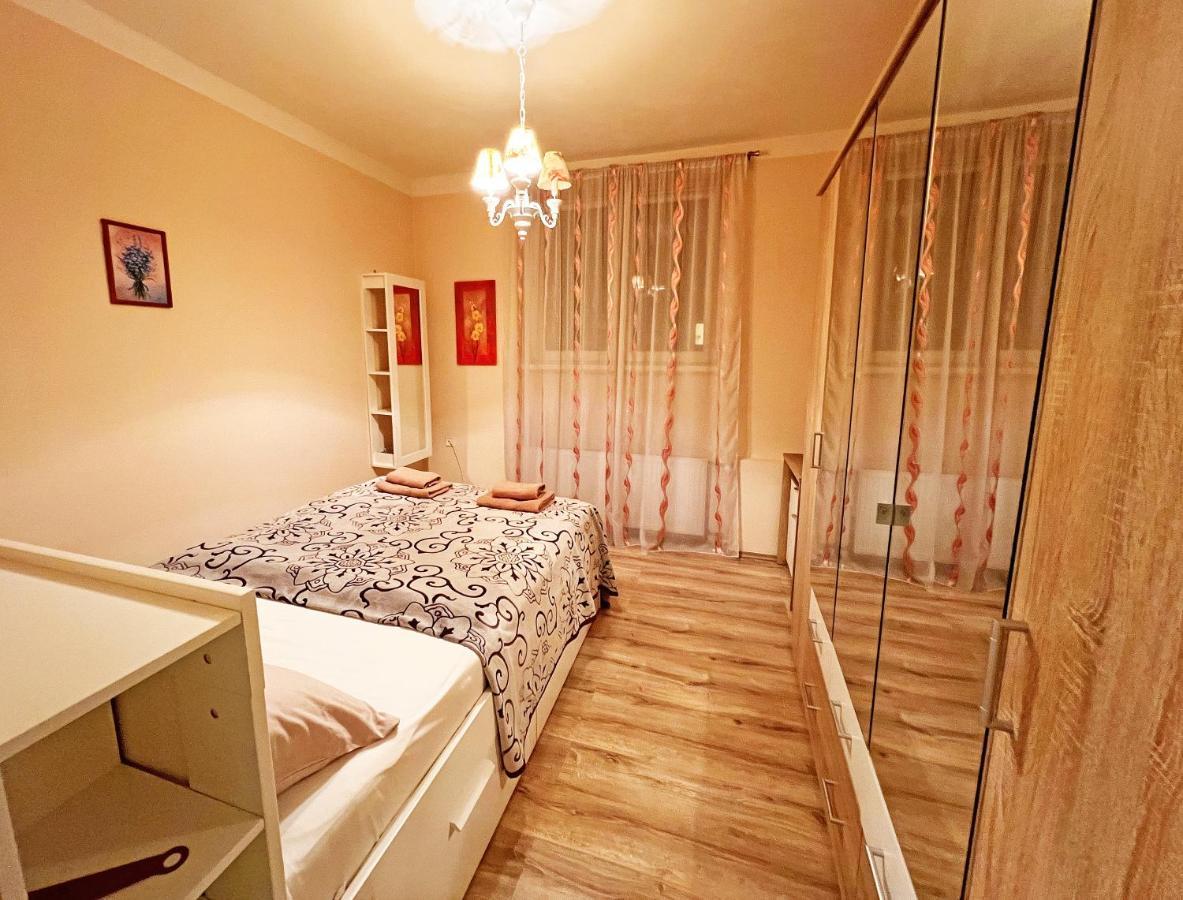 Jurincom Apartments Κάρλοβι Βάρι Εξωτερικό φωτογραφία