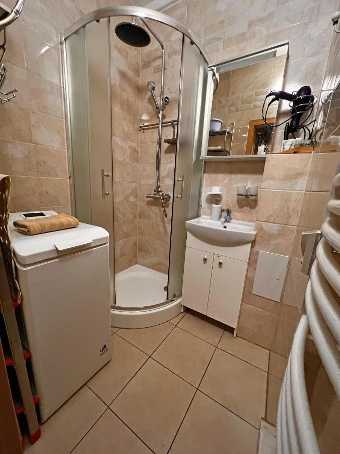 Jurincom Apartments Κάρλοβι Βάρι Εξωτερικό φωτογραφία